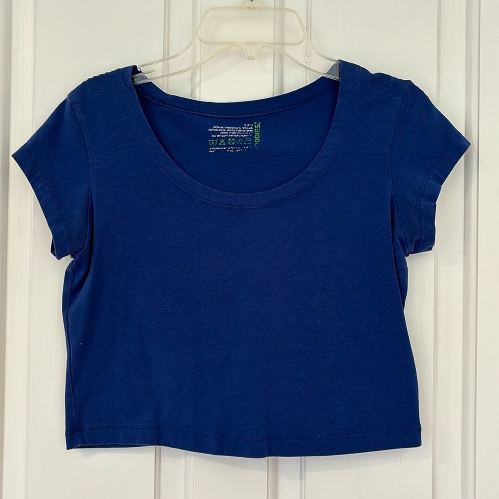 Blue Crop Top With Cap Sleeve, Round Neckline, Slim Fit, and Soft